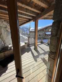 Snow escape in Val-d’Isere