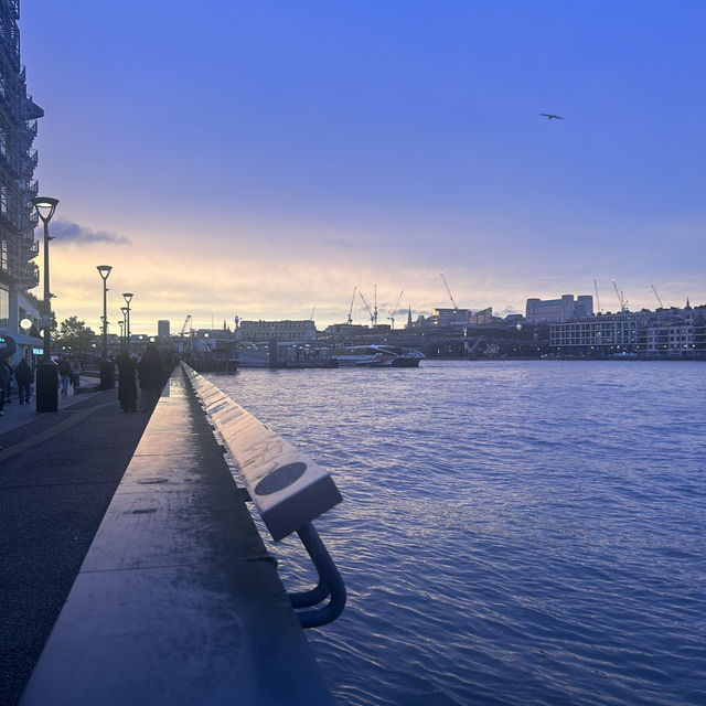 An evening stroll from Tower Bridge to the Globe