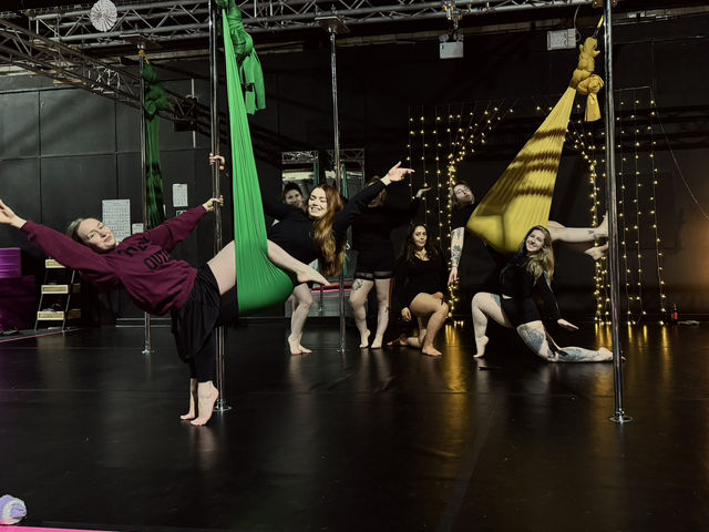 POLE, aerial arts, aerial hoop, bungee fitness 🤸🏽‍♂️