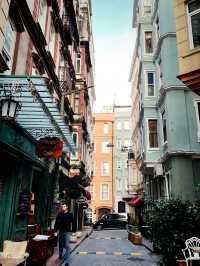 🕌 Istanbul on a Shoestring: East Meets West Without the Expense