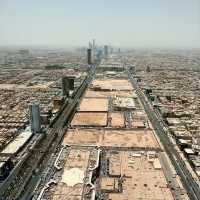 Sky-High Wonders: The Kingdom Tower Sky Bridge Experience 🌆✨