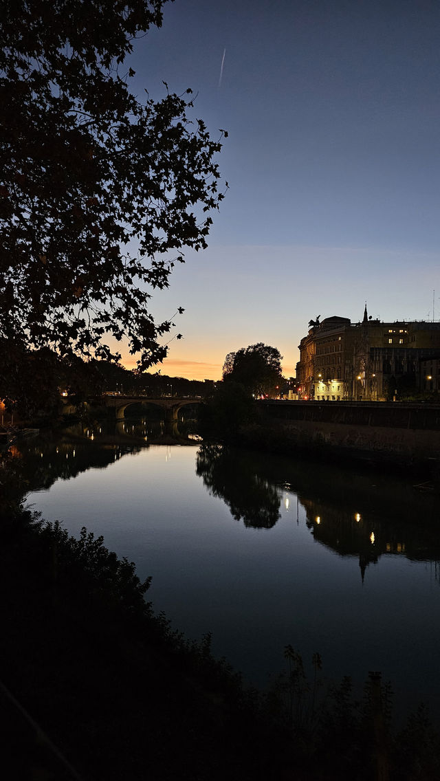 📍 What to Know Before Visiting Rome at Night 🌙🏛️