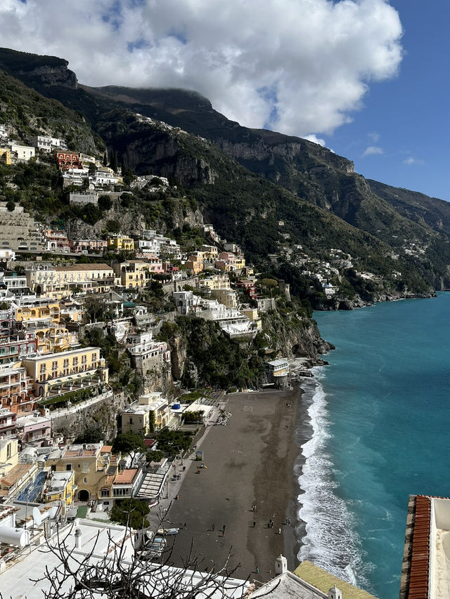 🌞 Positano: Where Every Turn is a Postcard 🇮🇹🌊🍋