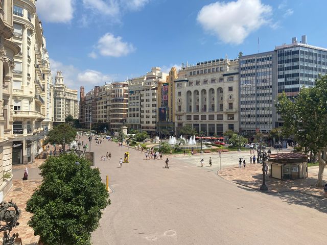 Sun, sea, and paella dreams in Valencia 🌊☀️