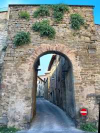  Echoes on the Hill – Bettona, Italy