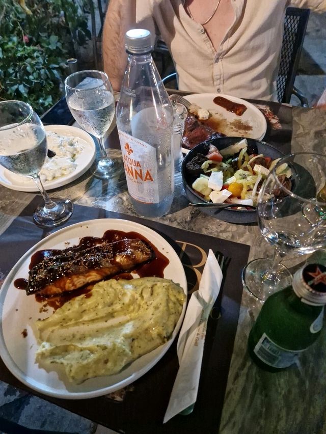 Sun, Sea, and Souvlaki: A Mediterranean Summer on Your Plate 🍉🌏