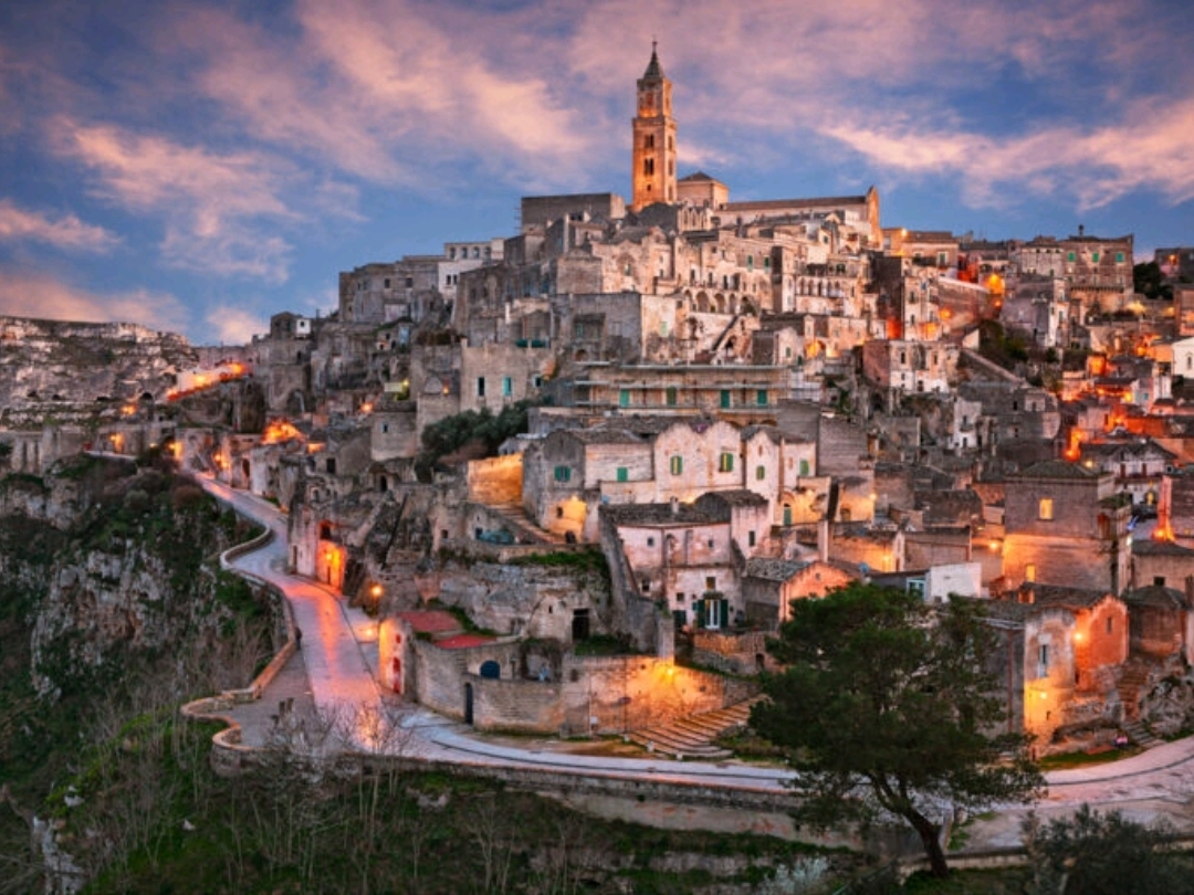 Matera: เมืองแห่งหินที่สวยงามในอิตาลี!