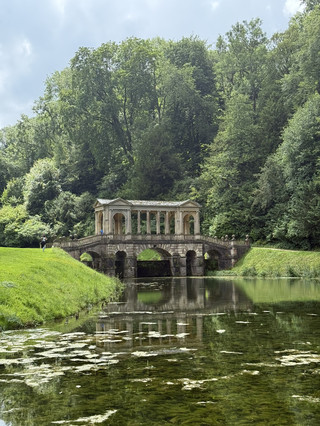 A postcard-perfect escape: Bath’s Parade Gardens 🌷✨