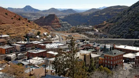 Bisbee — The American Town Where Copper Built a Fortune and Artists Painted It Back to Life — traveler post in Bisbee