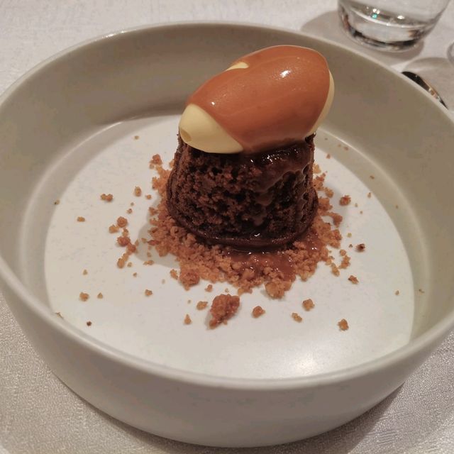A Glamorous Restaurant 🇨🇳