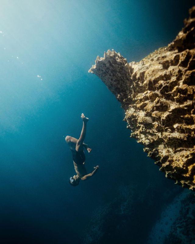 Escape the crowds and dive freely in Barracuda Lake on a private trip with an instructor! 💙💙