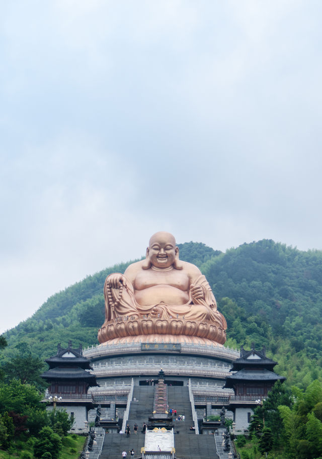 秋遊雪窦山大佛景區，探尋千年佛教文化