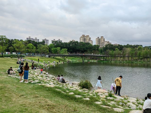 這個城央公園，遛娃撒野好去處