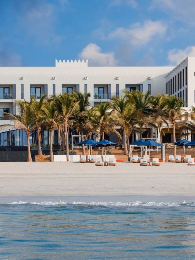 🌴✨ Salalah Sojourn: Luxe Oasis at Anantara! 🏖️🌟