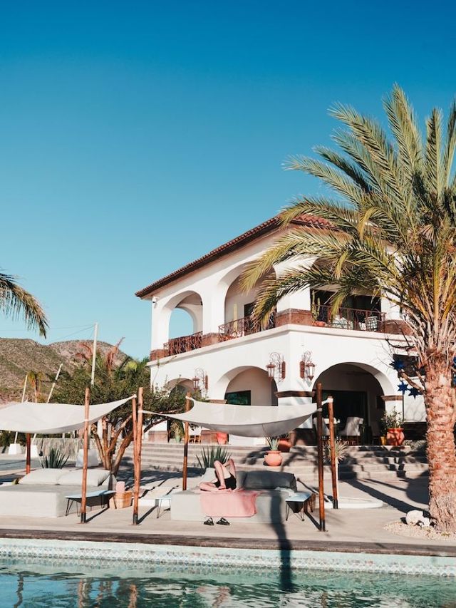 🌴 Baja Bliss: Top Hotel Picks in La Paz! 🏖️