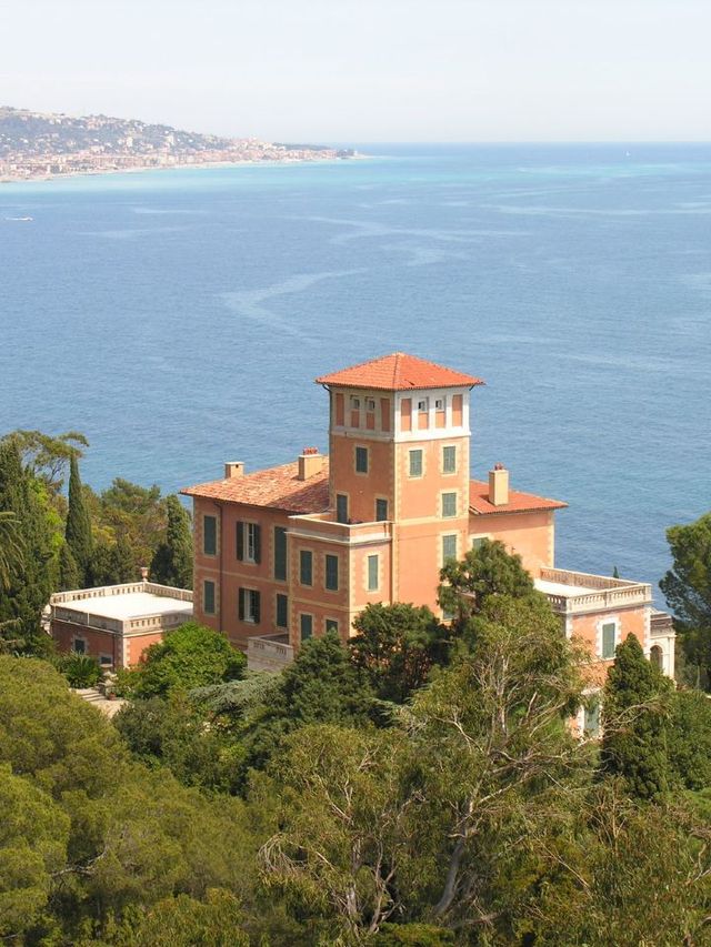 🏨✨ Sanremo's Hidden Gem: Royal Hotel's Luxe Retreat 🌴