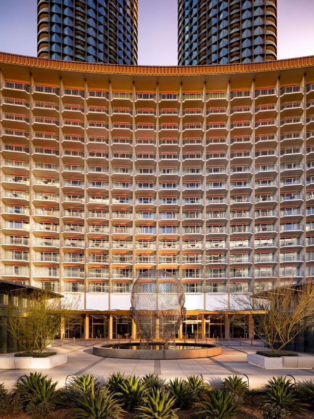🌟✨ LA's Iconic Fairmont Century Plaza 🏨🌆