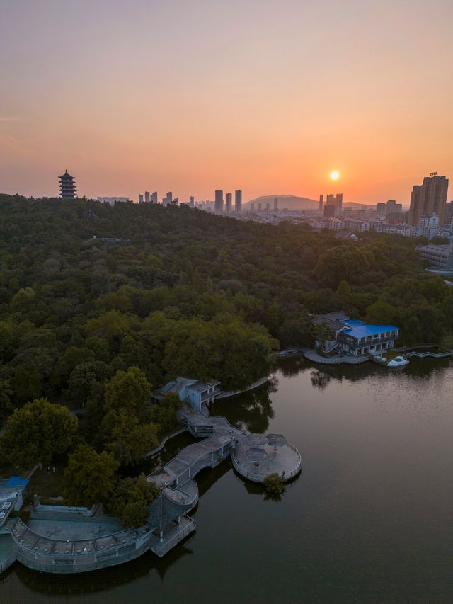 夏日反向旅行·蚌埠｜在張公山公園看城市標誌性建築
