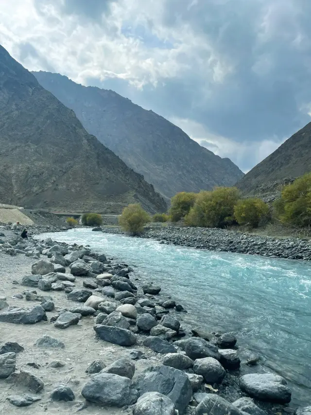 Duku Highway, Xinjiang | The most beautiful highway in China.