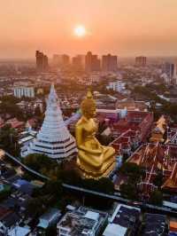 Thailand Travel Guide: The Majestic Giant Buddha