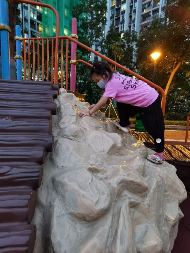 香港親子日常：鰂魚涌公園