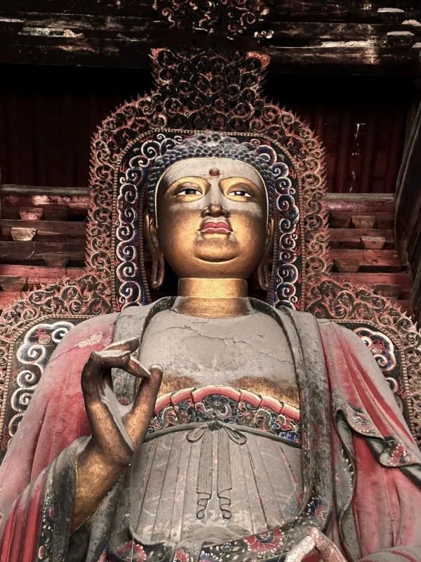 奉國寺：千年古剎的寧靜與莊嚴