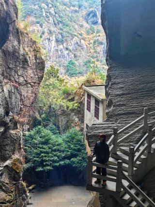 A Hidden Gem in Taizhou! Explore the Caves with an Air of Elegance