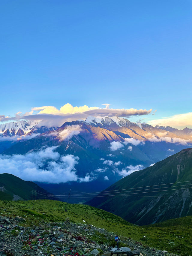 子梅埡口，貢嘎雪山的絕美觀景台！