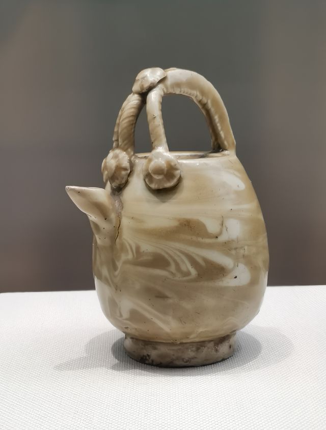 探索遼代瓷器，黑釉剔花遠銷高麗、日本！