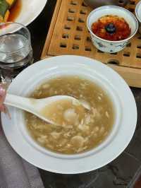 西安！喺充滿春意嘅湖畔中餐廳
