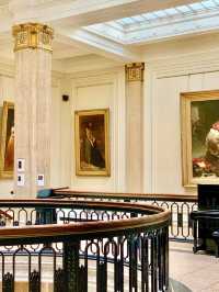 Bold Brushstrokes: Discover Modern Art in Liverpool 