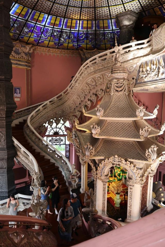 曼谷旅遊｜夢幻粉紅三象神博物館