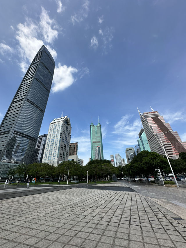 Shenzhen – China’s Futuristic Playground Where Tech Meets Tropics! 🌆🌴  