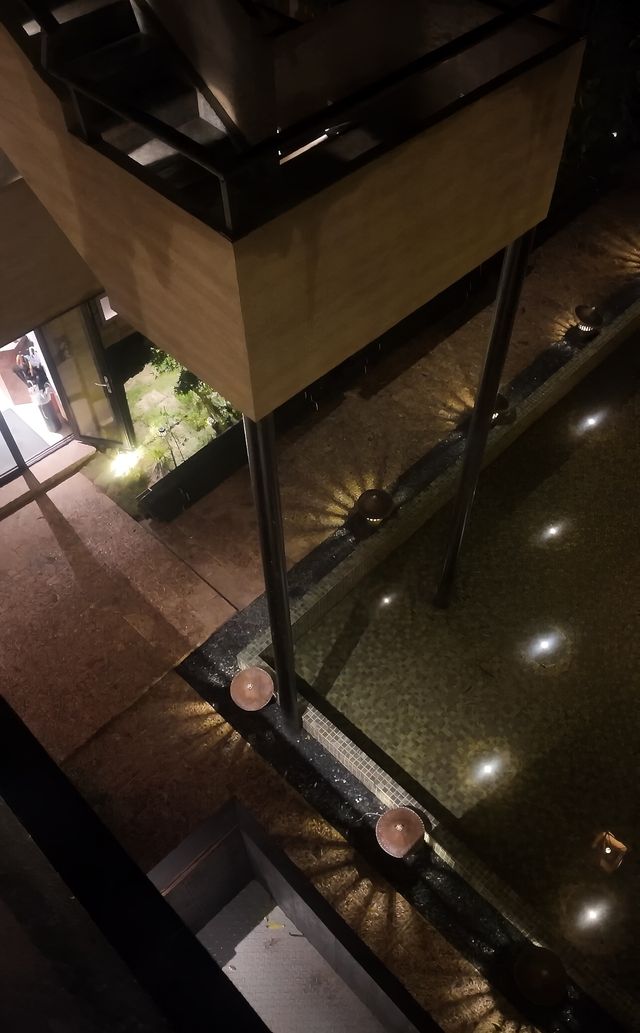 7月雨季麗江 乘雲不備偷拍雪山