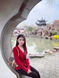 兄弟西湖只為搭訕靚女，呢個諗法真係絕！