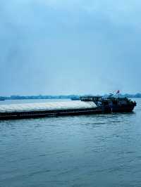 江城漫步，長江如畫 自然與人文的江景協奏曲