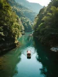 屏山峽谷親子遊船進船出遛娃超輕鬆