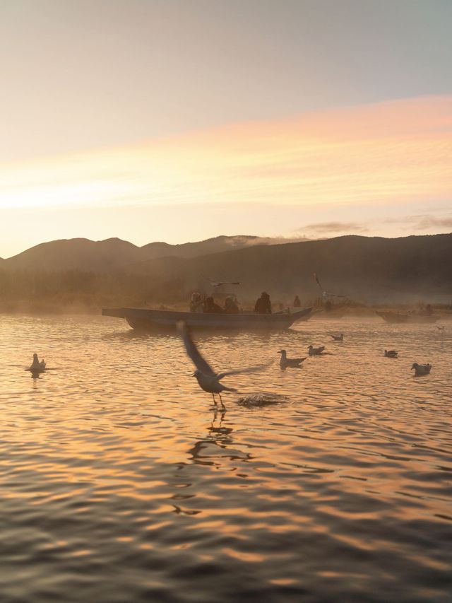 瀘沽湖冬日限定！闖入晨霧裡的遺失仙境