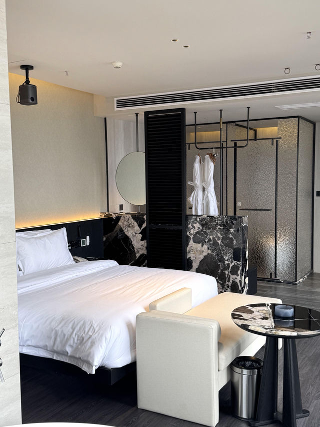 洲際旗下洲至奢選TFT酒店，51層雲端躺看兩江四岸