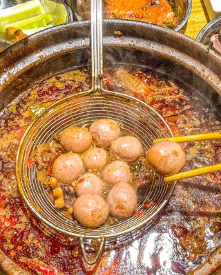 Help! Yichang is so delicious and fun! I can't possibly write about it all in one post!