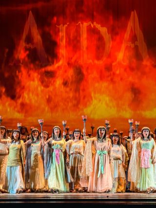 국가대극원에서 서사시급 오페라 《아이다》를 즐기세요!