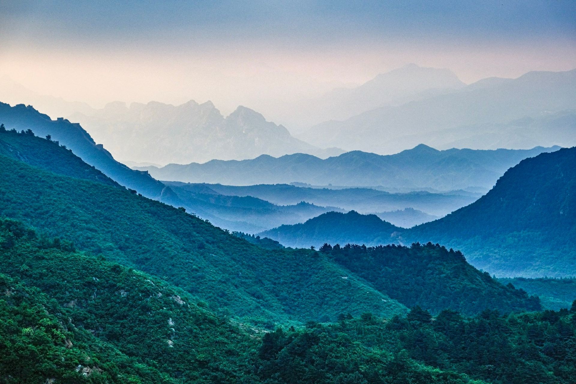 Jinshanling Great Wall: Sea of Clouds Wonderland