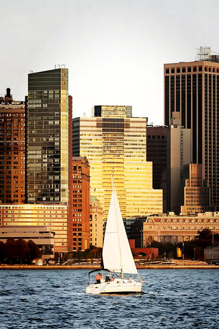 The big apple New York exudes charm amid the chaos