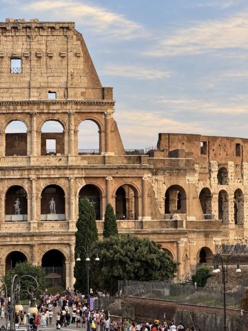 Amazing, comprehensive guide for an autumn European multi-country tour—save this now