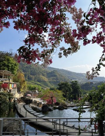 Soak in a 97°C natural radon hot spring for ¥50 | A complete guide to Yashadi Waterfall Hot Spring