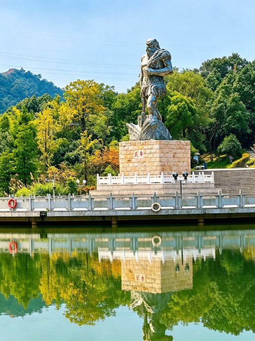 Guiyang Travel Photography Journal: Filming Your Own Southern Hunan Movie in a Millennium-Old County