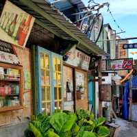 Vintage Hut at Parit Jawa!