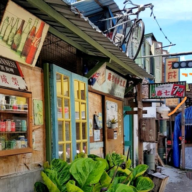 Vintage Hut at Parit Jawa!