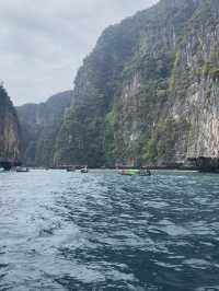 นั่งเรือเที่ยวชมหมู่เกาะห้อง กระบี่ สวยแบบตะโกน 🏝