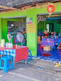ก๋วยเตี๋ยวกั้ง บ้านไม้รูด📍 